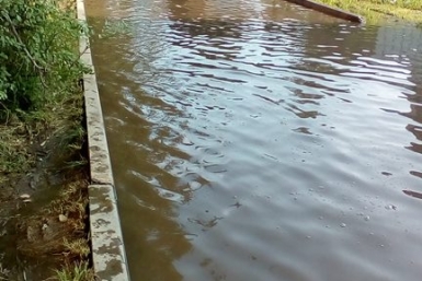 &quotВорошиловское море&quot и &quotАксеновский залив&quot появились в Хабаровске после ливня Татьяна Дзюня, Анастасия Смирнова.