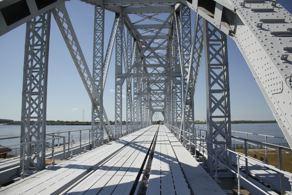 Пролет Амурского моста