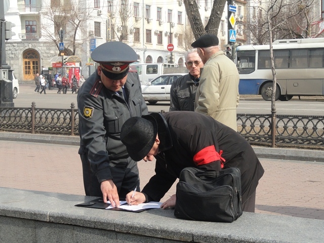 Пикет против НАТО прошел в Хабаровске