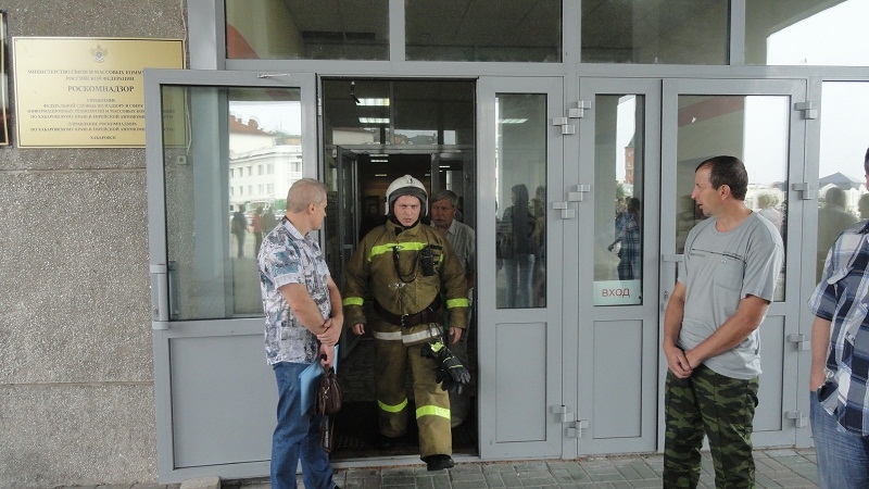 Пожарная тревога в Доме радио выгнала на улицу около двухсот человек