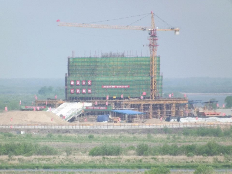 Пагода, возводимая Китаем на БУО, - так она выглядела в мае этого года