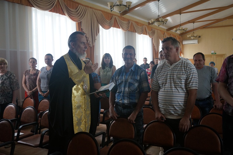 Молебен, Фото с места события из других источников