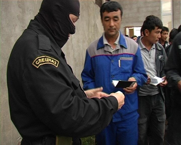 Целый поселок с мигрантами обнаружен в Хабаровске, Фото с места события из других источников