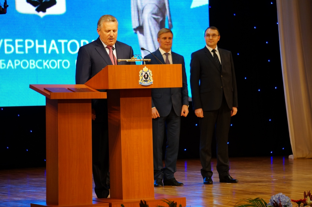 Вячеслав Шпорт произносит благодарственную речь, Фото с места события собственное
