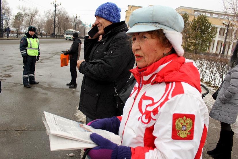 Эстафета Олимпийского огня в Хабаровске, второй этап, Фото с места события собственное