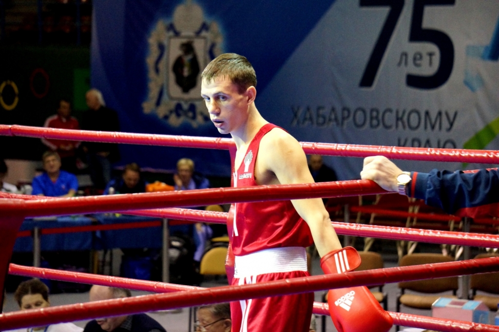 Копилка побед сборной Хабаровского края на чемпионате России по боксу вновь пополнилась, Фото с места события собственное