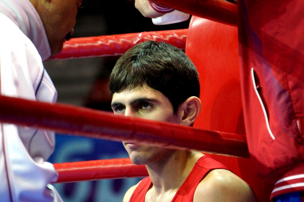 Копилка побед сборной Хабаровского края на чемпионате России по боксу вновь пополнилась, Фото с места события собственное
