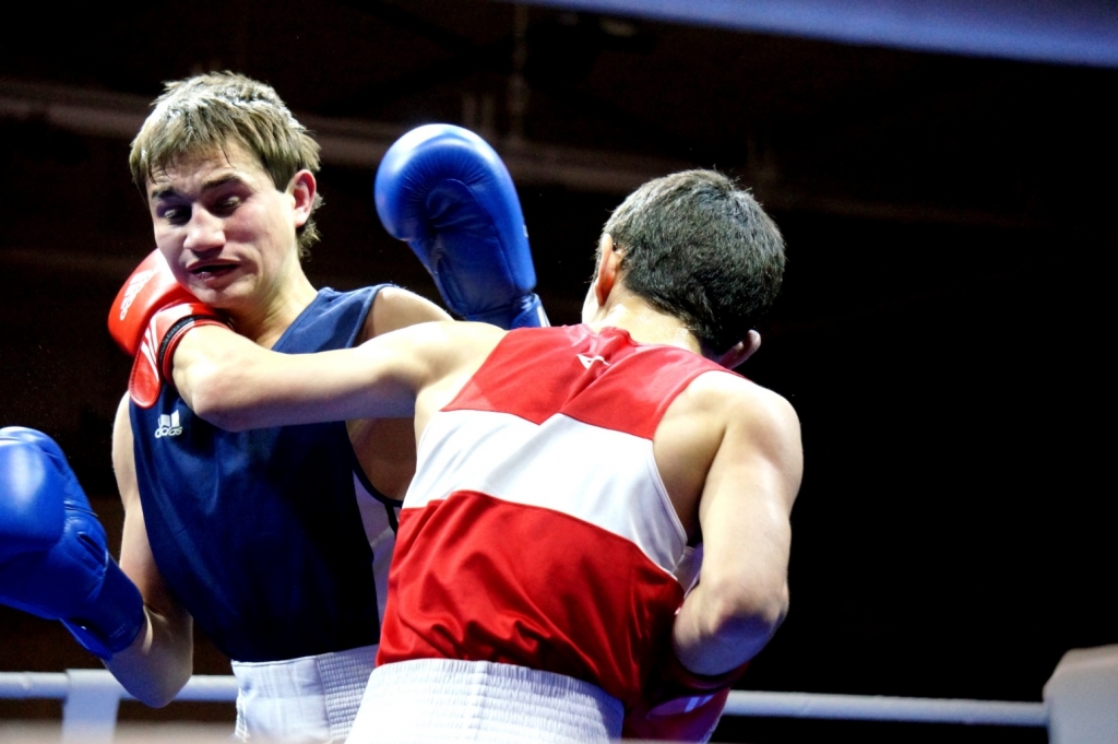 Копилка побед сборной Хабаровского края на чемпионате России по боксу вновь пополнилась, Фото с места события собственное