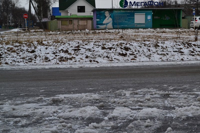 Дороги более-менее очищены от снега, Фото с места события собственное