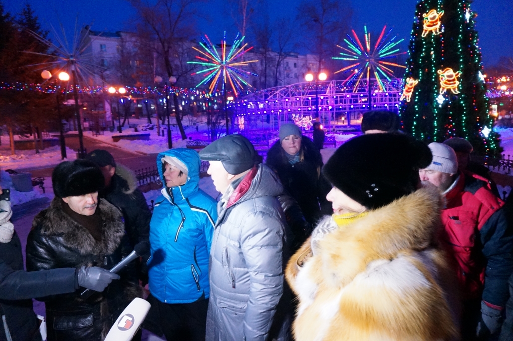 Александр Соколов побывал в нескольких ледовых городках, Фото с места события собственное