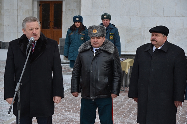 В церемонии принял участие Губернатор Хабаровского края Вячеслав Шпорт, Фото с места события из других источников
