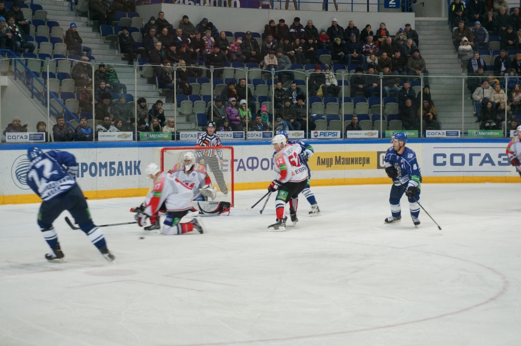 "Амур" в атаке, Фото с места события собственное
