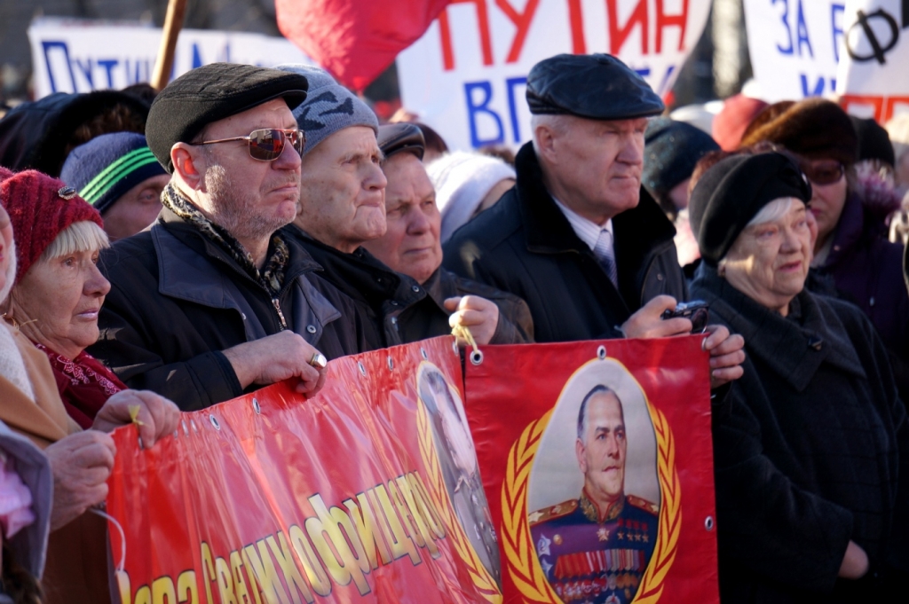 Более 10 тысяч дальневосточников собрались воедино в Хабаровске и поддержали жителей Крыма, Фото с места события собственное
