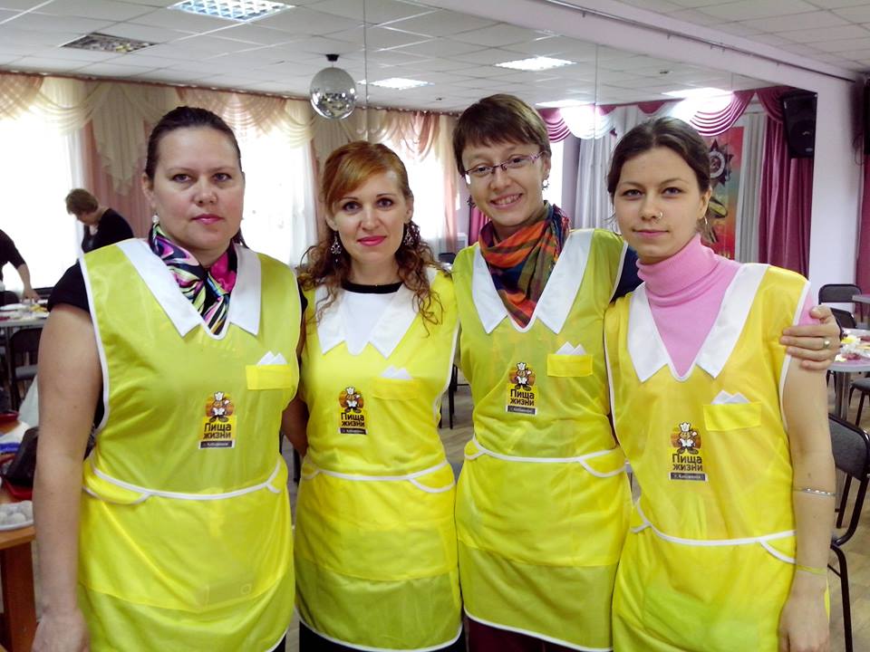Участники благотворительного фонда "Пища жизни", Фото с места события из других источников