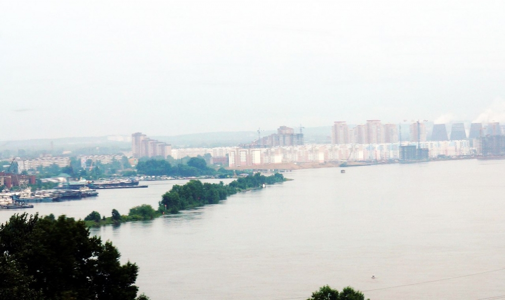 Река Амур 19 августа 2013 года, Фото с места события собственное