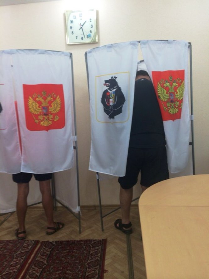 Безразличие к политическому будущему города и края проявляют жители Хабаровска, Фото с места события собственное