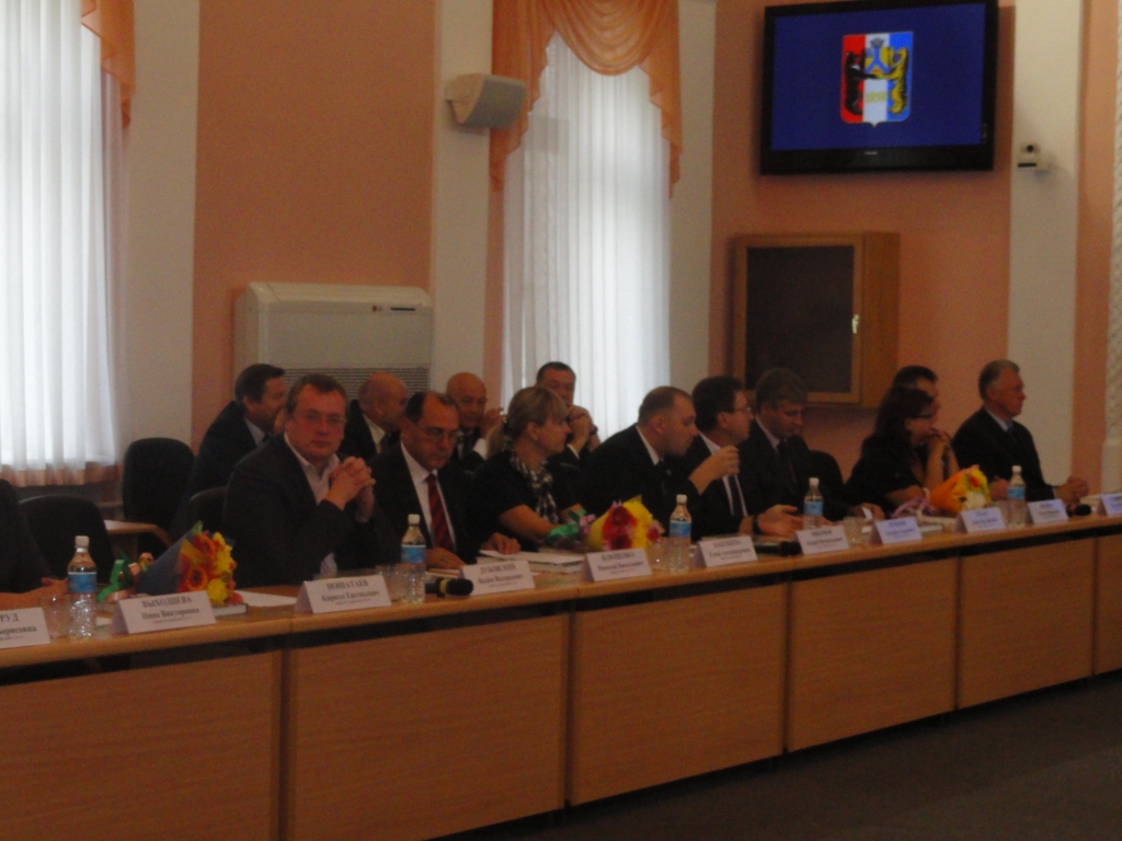 Хабаровские депутаты определились с председателем Гордумы, Фото с места события собственное