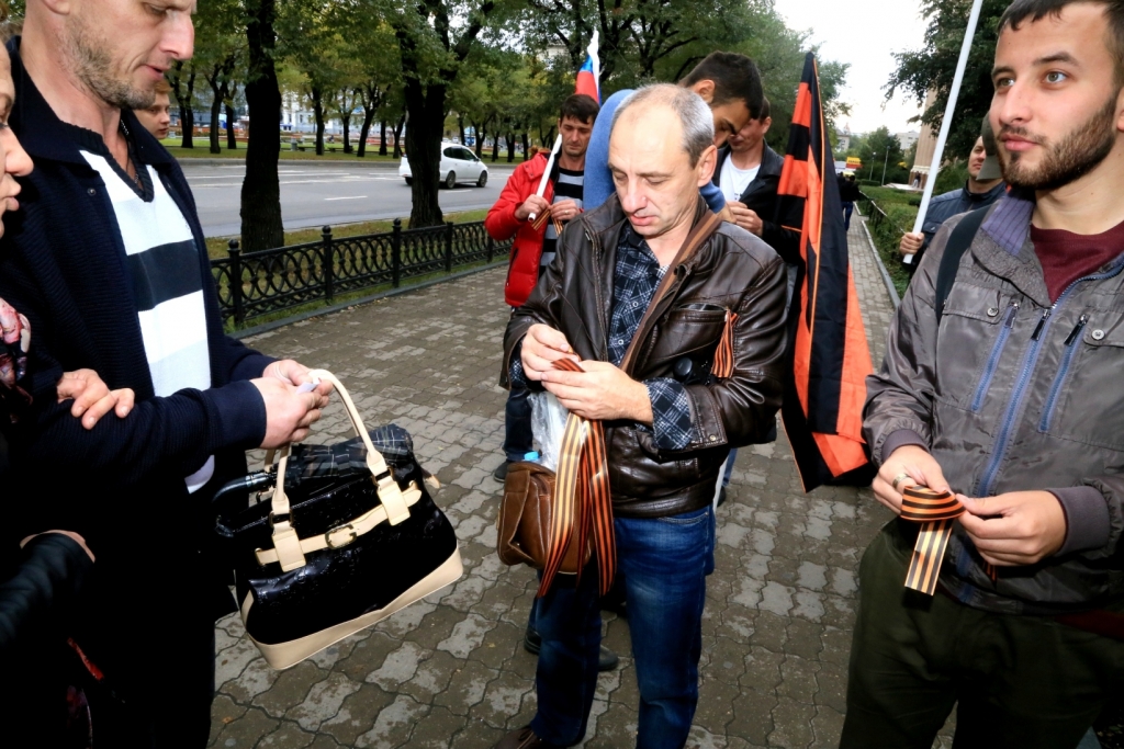 "Антимайдан" устроили в центре Хабаровска, Фото с места события собственное