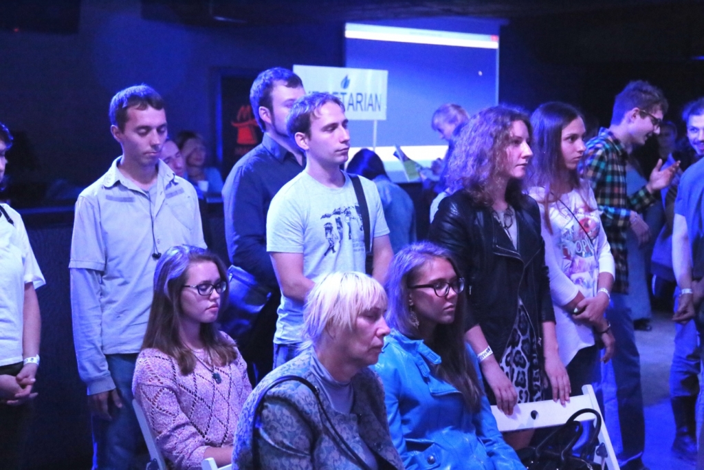 Поэзия "высших сфер" от необычной группы "ОдноНо" покорила сердца хабаровчан, Фото с места события собственное