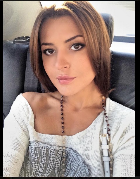 Юбилейную обложку журнала Playboy украсила хабаровчанка Оксана Бондаренко, Фото с места события из других источников