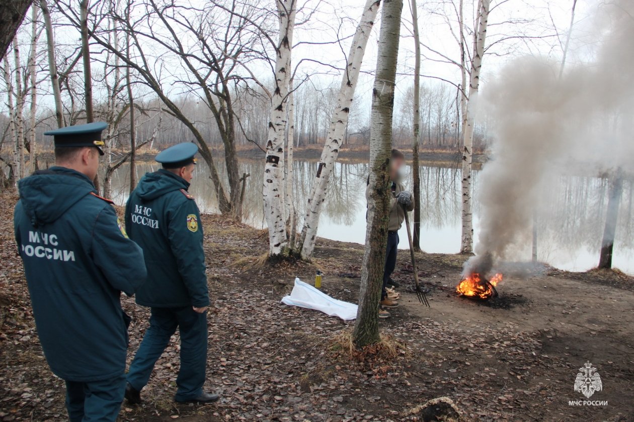 Ни одни выходные не проходят для сотрудников пожарного надзора без выявления нарушителей Предоставлено пресс-службой ГУ МЧС России по Хабаровскому краю