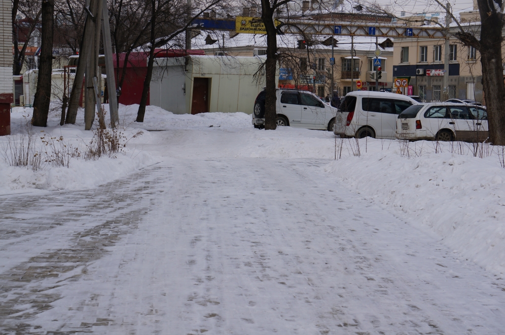 Сквер возле памятника, Фото с места события собственное