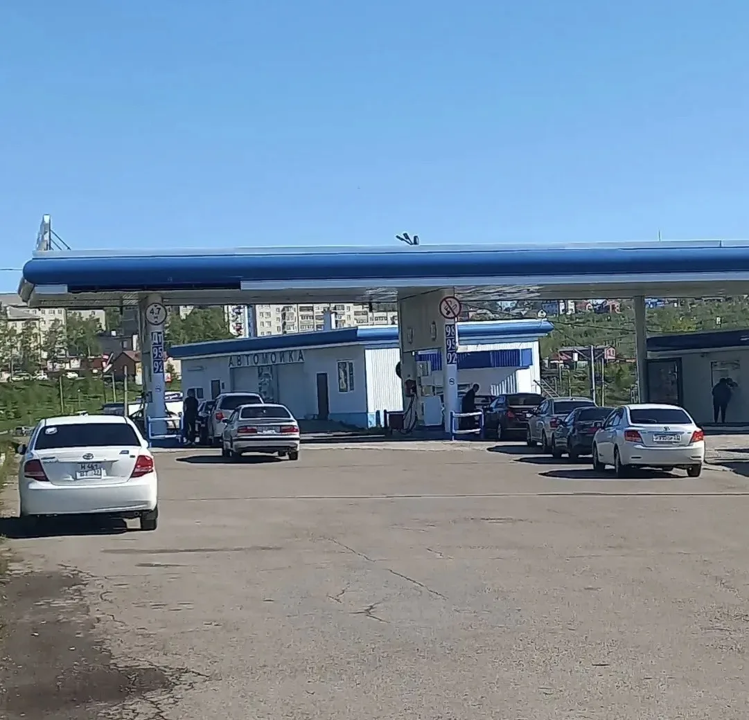 На АЗС МАХ главы Ванинского района Алексея Маслова