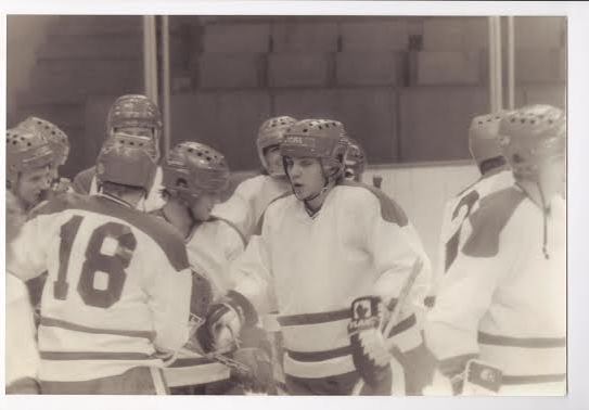 Игроки хабаровского СКА на льду, Фото с места события из других источников