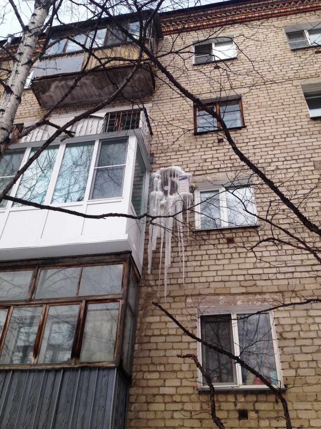 Грязный город, Фото с места события собственное