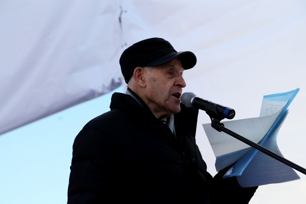 Тысячи хабаровчан вышли на митинг в честь годовщины возвращения Крыма "в родную гавань", Фото с места события собственное