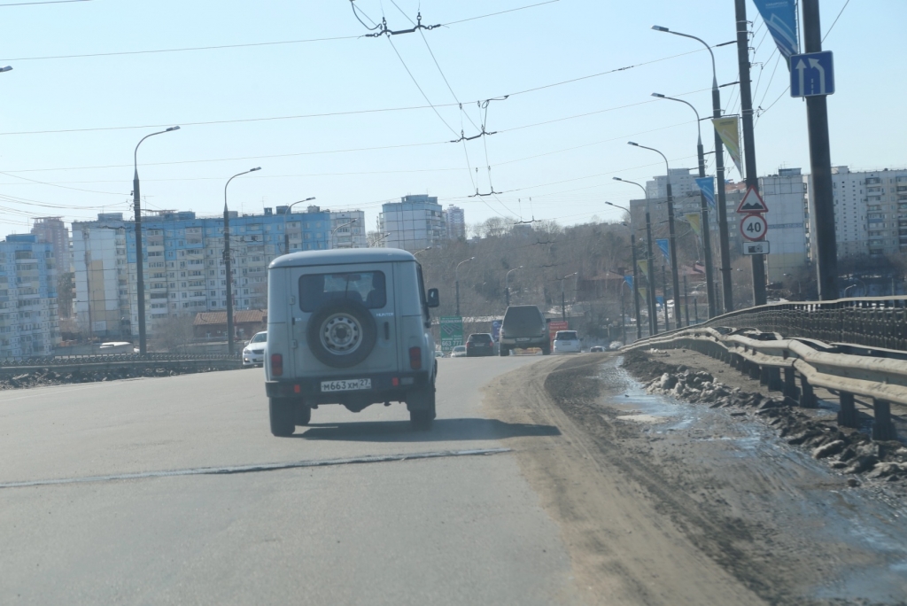 "Дорогой Медведева" проехались журналисты Хабаровска, Фото с места события собственное