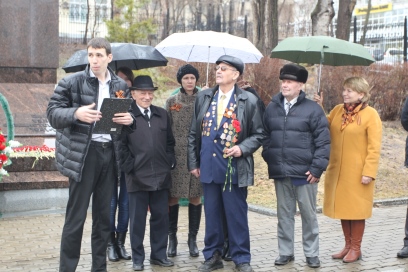 Ветеранам войны показали дореволюционный Хабаровск, Фото с места события из других источников