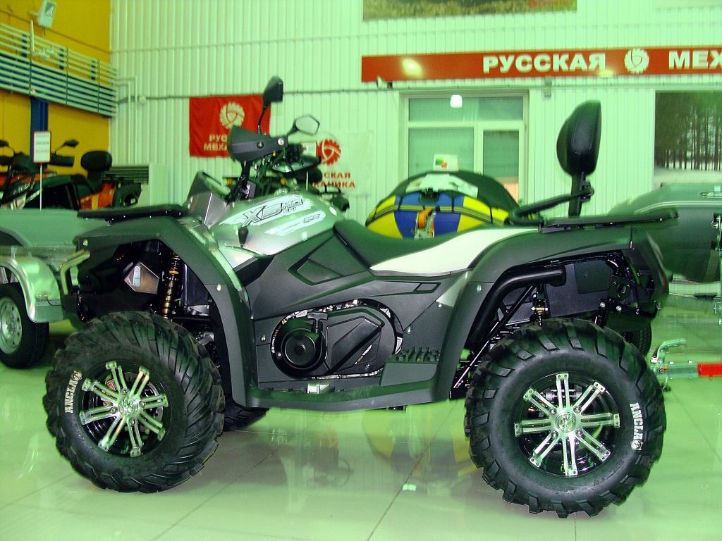 Центр мототехники "ДВ-Экстрим", квадроцикл "CFMOTO" в базовой комплектации, Фото с места события собственное