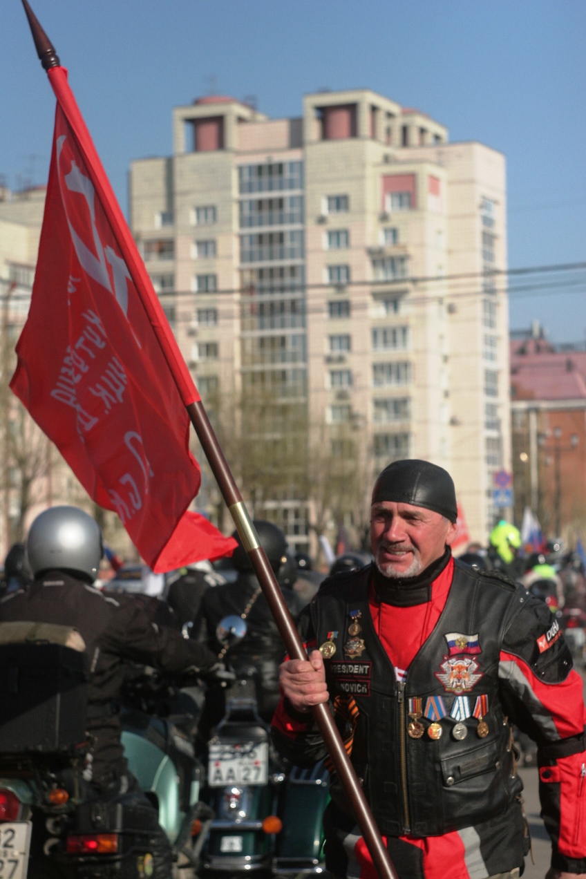 "Русские самураи" из Приморья и знамя Победы, Фото с места события собственное