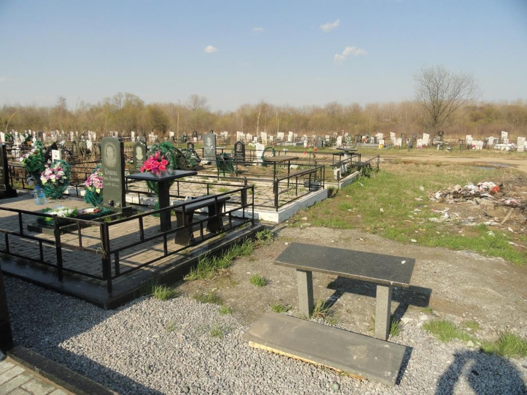 Дорогу на кладбище под Хабаровском "улучшили" булыжниками, Фото с места события из других источников