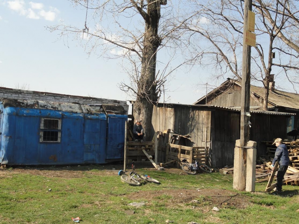 Дорогу на кладбище под Хабаровском "улучшили" булыжниками, Фото с места события из других источников