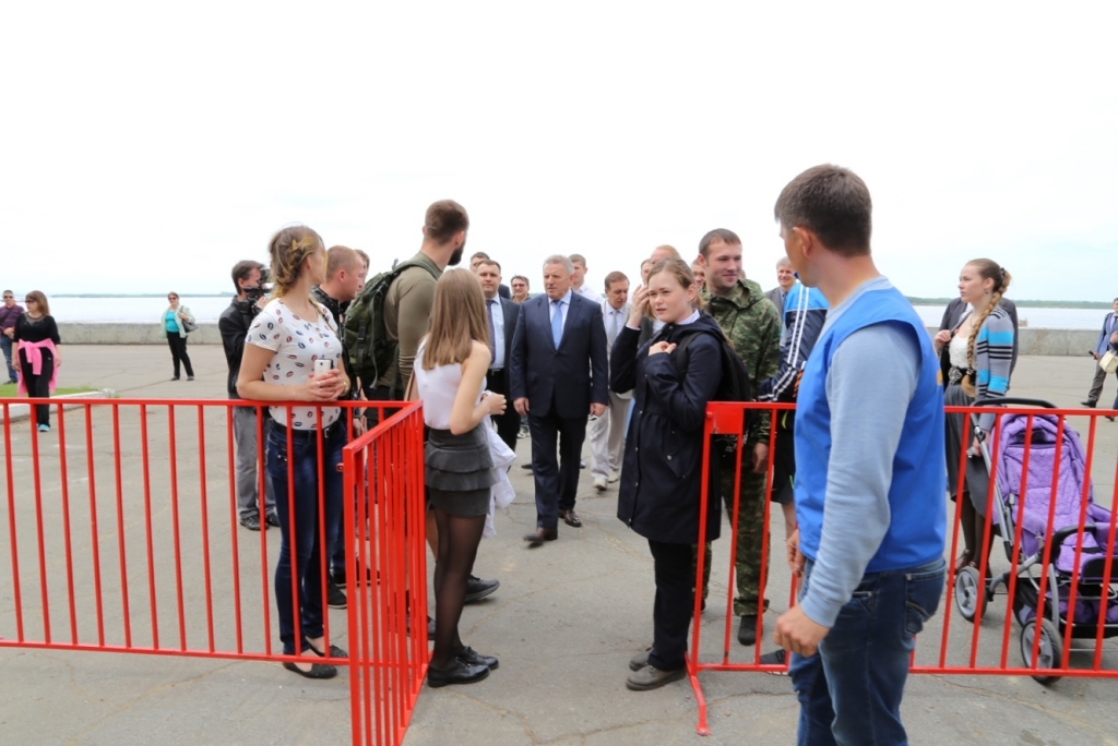 Губернатор Хабаровского края прокатился на колесике