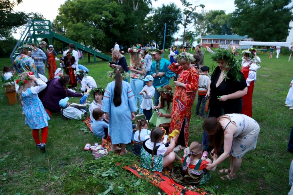 Гуляния в славянском стиле набирают огромную популярность у дальневосточников