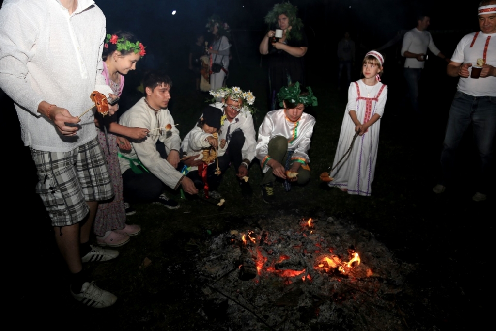 Гуляния в славянском стиле набирают огромную популярность у дальневосточников