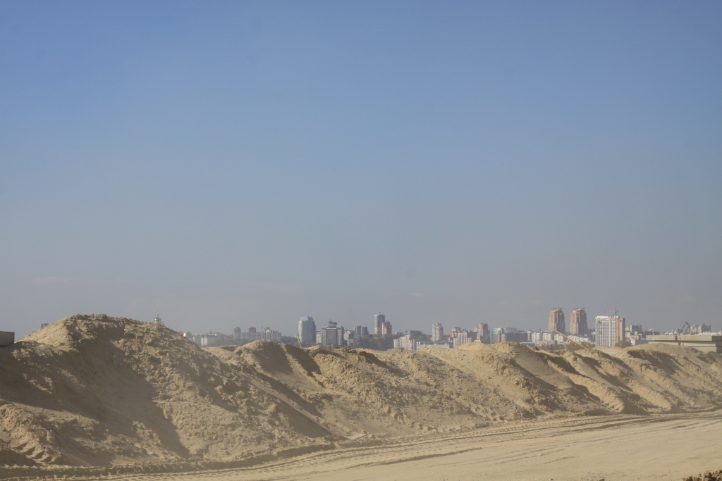 Строительство дамбы