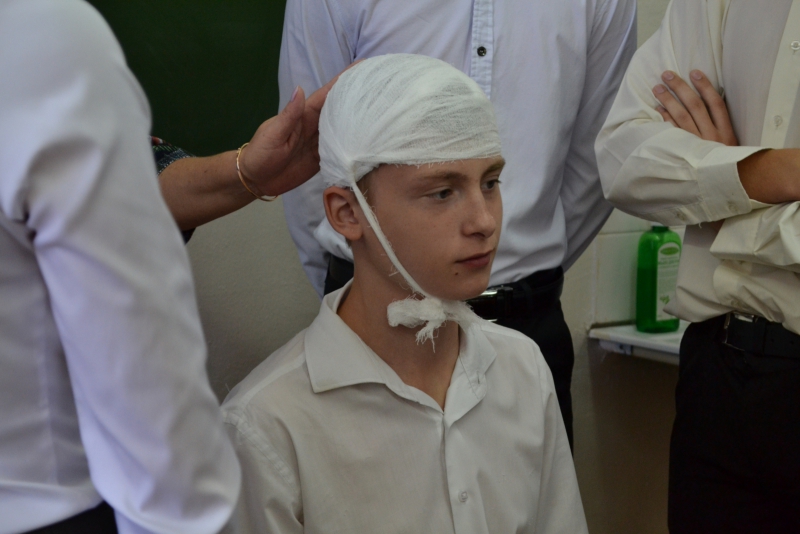 Школьники Хабаровска учились оказывать первую медицинскую помощь