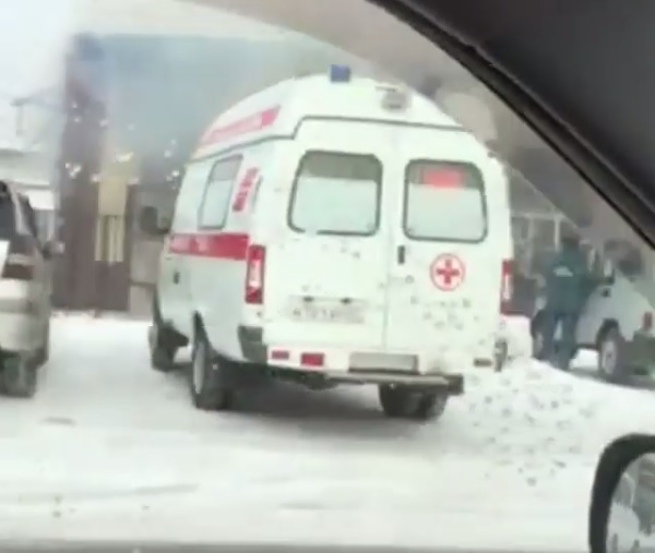 Горит склад с мебелью на улице Суворова в Хабаровске