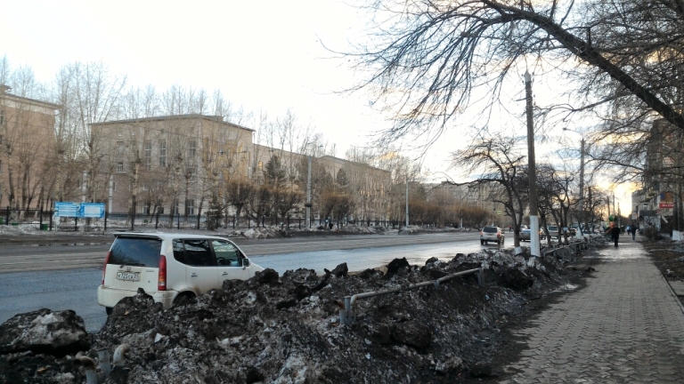 Кроме улицы Муравьева-Амурского, Хабаровск совсем не чище, чем в Комсомольск – Лаврентьев
