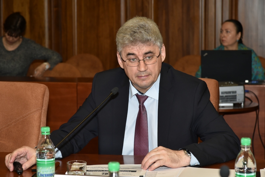 Власти Хабаровского края и бизнесмены обсудили сокращение сроков разрешительных процедур