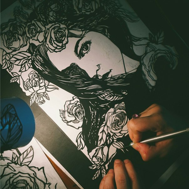 Вероника Янышева со своими работами