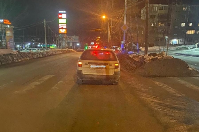 В Хабаровске водитель сбил 16-летнего ребенка на нерегулируемом пешеходном переходе