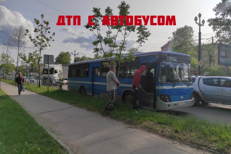 ДТП с  участием пассажирского автобуса произошло в Хабаровске