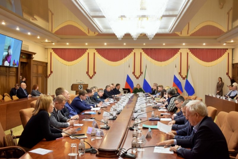В Хабаровском крае обсудили работу по снижению административного давления на бизнес