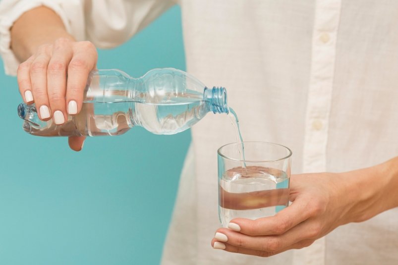 Слишком много - вредно: эндокринолог сказала, сколько точно пить воды в день