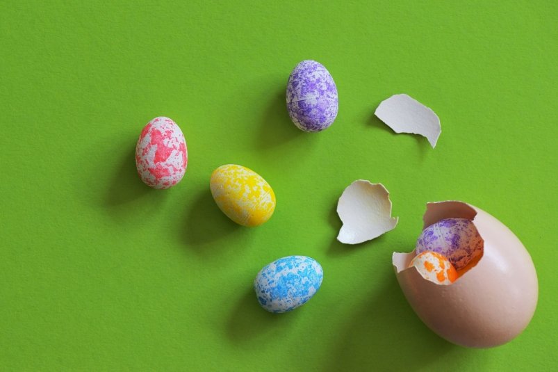 Как покрасить яйца: 5 проверенных способов